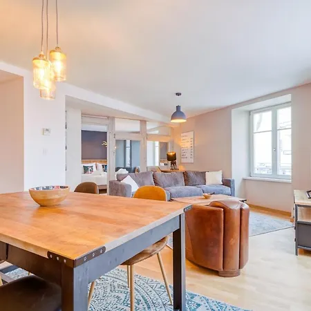 Maison De L'arsenal *